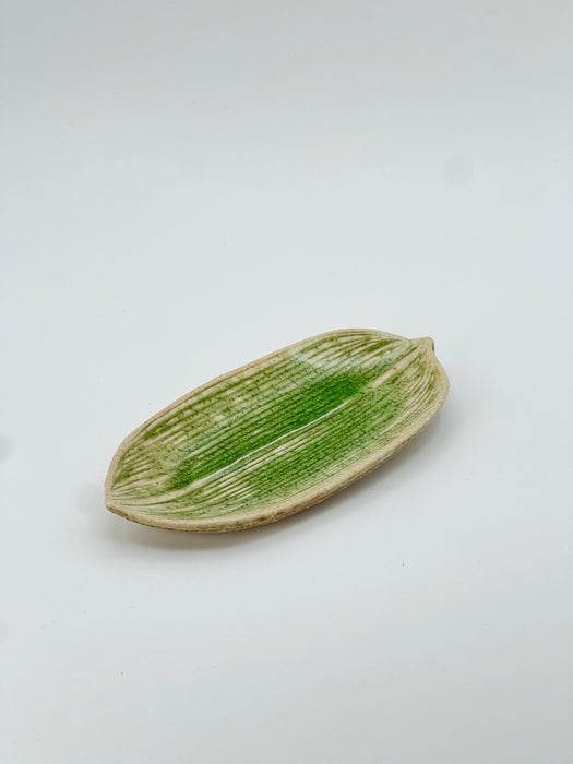 Handcrafted Plate Bamboo Leaf Small