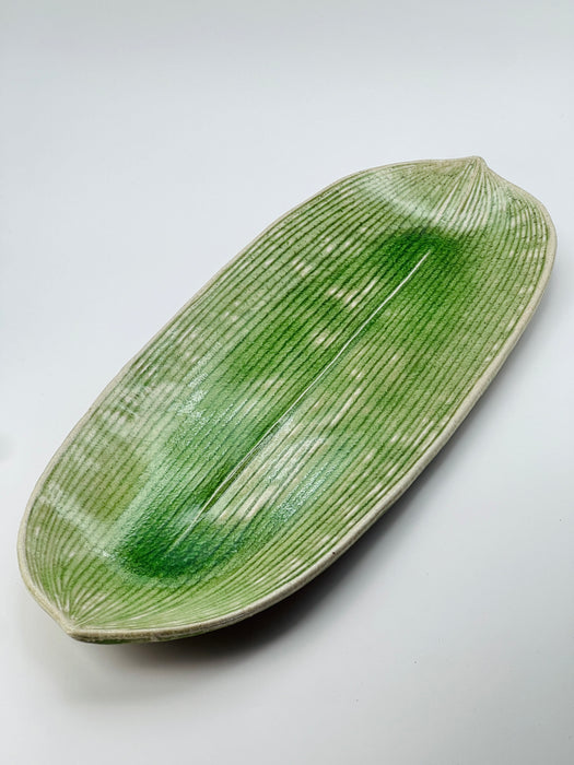 Handcrafted Plate Bamboo Leaf XLarge
