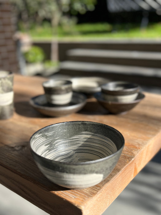 Handcrafted Rice Bowl Black Shore Large